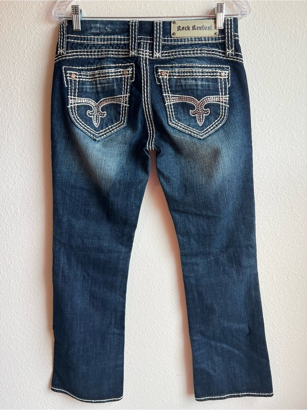 Rock Revival Women’s LIZ Easy Bootcut Jeans with White Stitching & Rhinestone - Picture 3 of 9